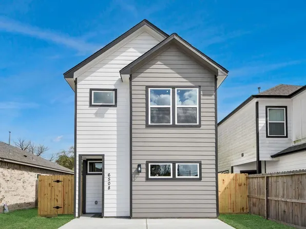 6628 Couch St, Houston, TX 77091