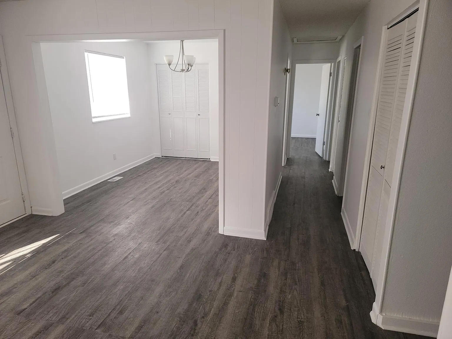 4 bed, 2078 sqft, $3,200 — Photo 3