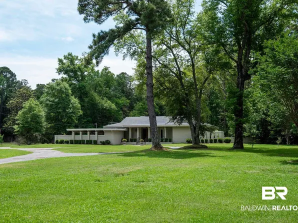 5500 Lakewood Dr, Fairhope, AL 36532