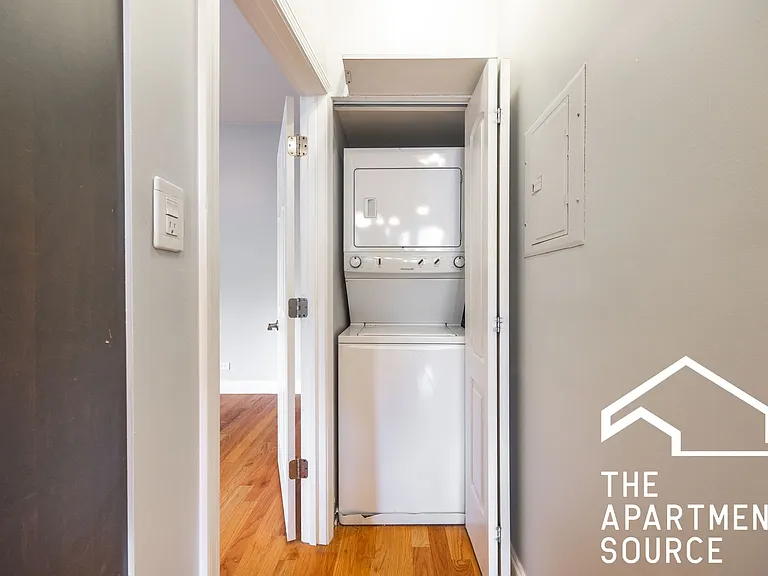 2124 N Milwaukee Ave #2R — Photo 11