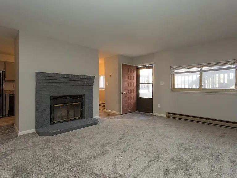 4135 Van Buren Ave — Photo 10