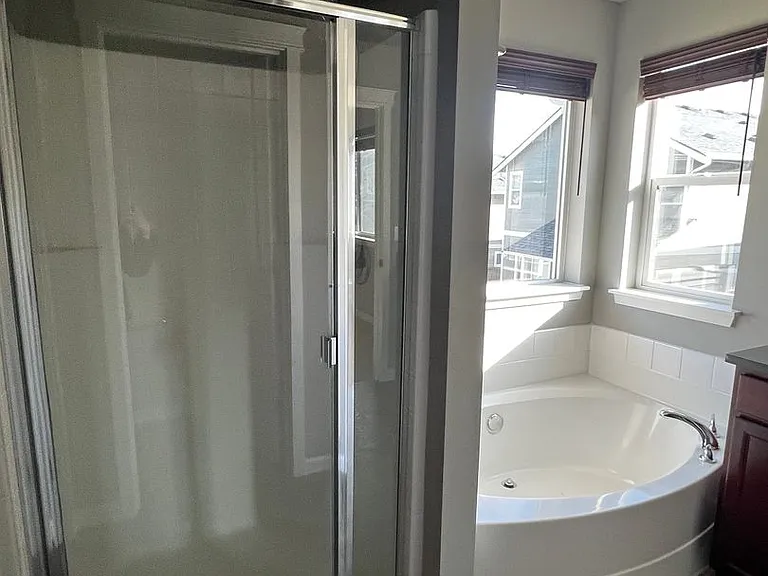3887 Portside Dr — Photo 27