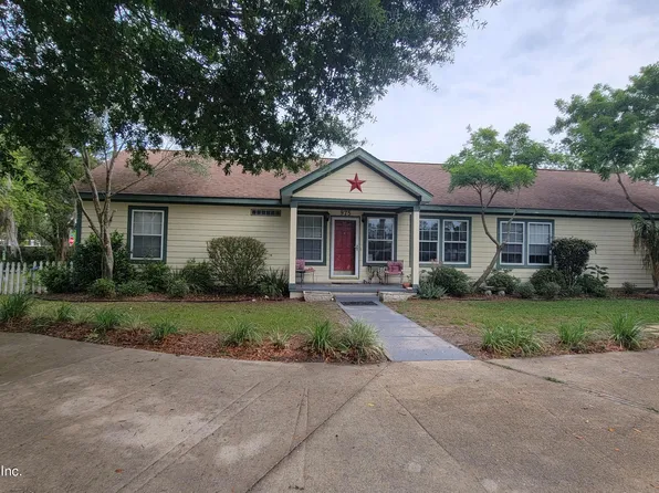 975 W MAIN Street, Lake Butler, FL 32054