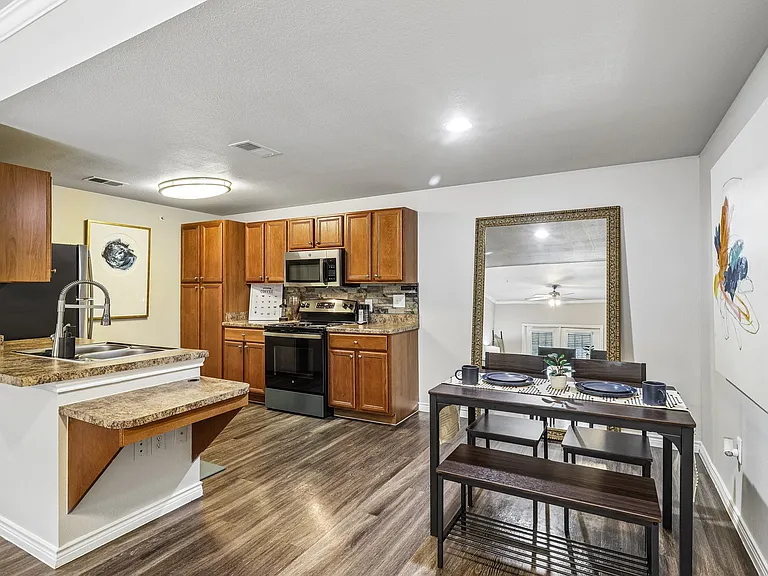 Azul Apartment Homes — Photo 17