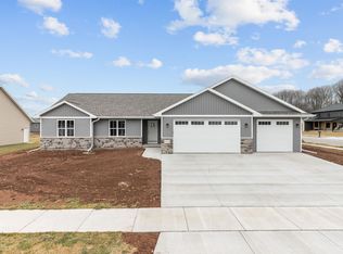 N8719 Connor Cir, Menasha, WI 54952