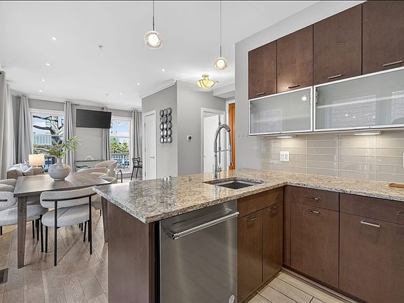 4th image of 2142 O St NW #100