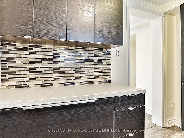 76 Walmsley Blvd #1 — Photo 9