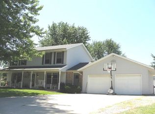 225 W Ramey St, Rossville, IN 46065