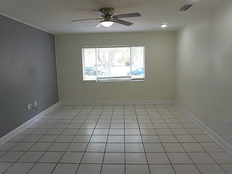 8511 Shady Glen Dr — Photo 8