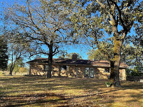 2nd image of 121 Milhall Ln
