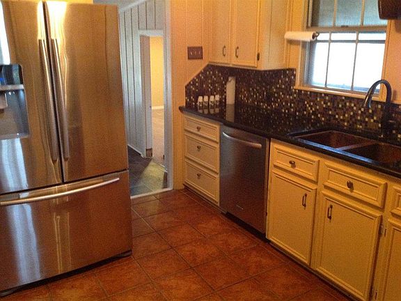 5th image of 606 Noel Dr