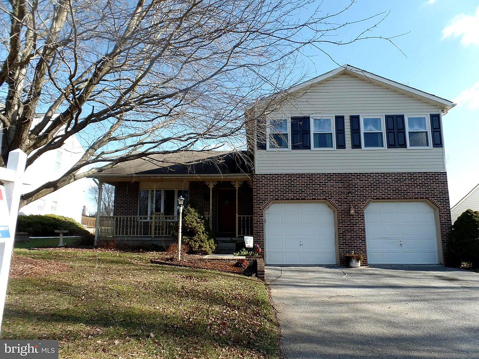 1st image of 1709 Amberly Ct S