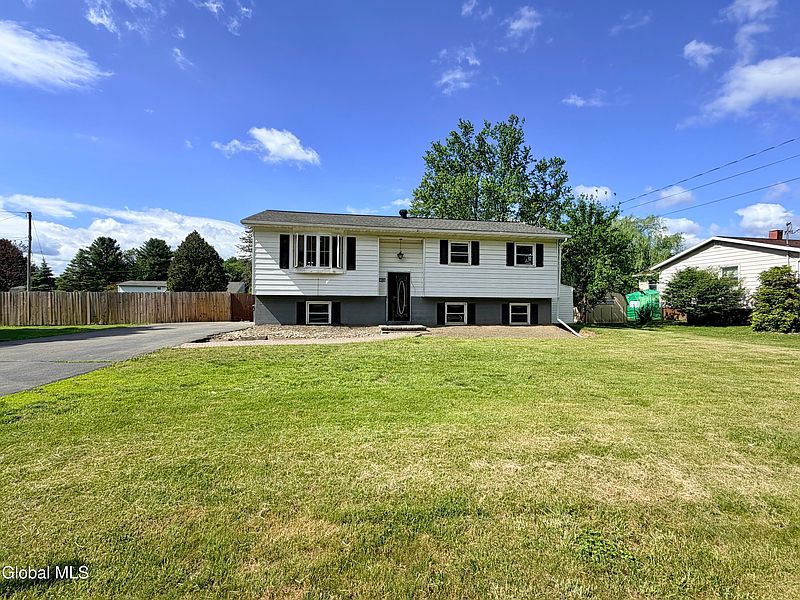 4th image of 186 Middletown Road