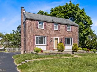 232 Colonial Park Dr, Springfield, PA 19064