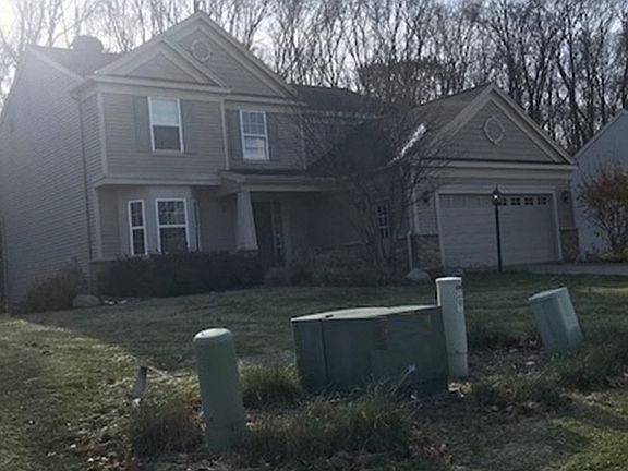 3rd image of 2214 Glenn Canyon Dr SE
