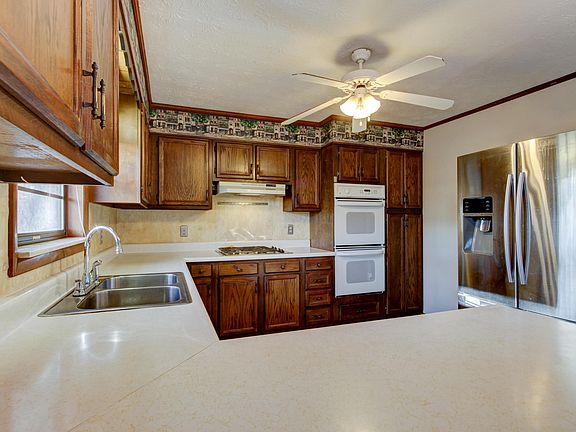 5th image of 231 Woodland Dr