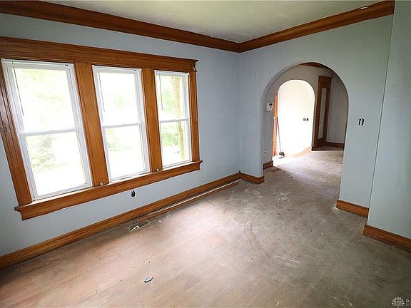 4th image of 435 Cherry Dr