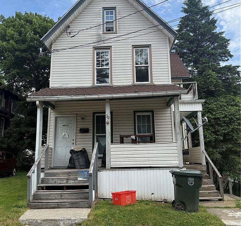 1st image of 30 Stowe St