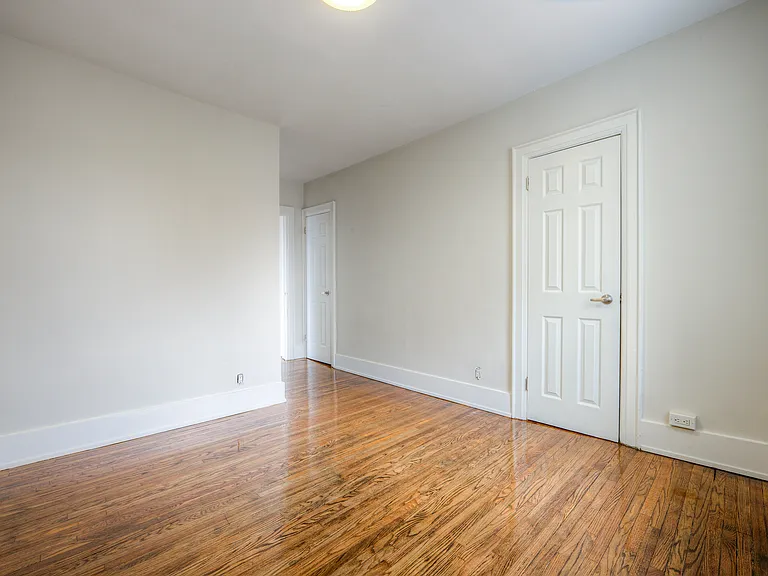 778 Broadview Ave — Photo 4