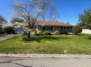 2790 18th St, Columbus, IN 47201