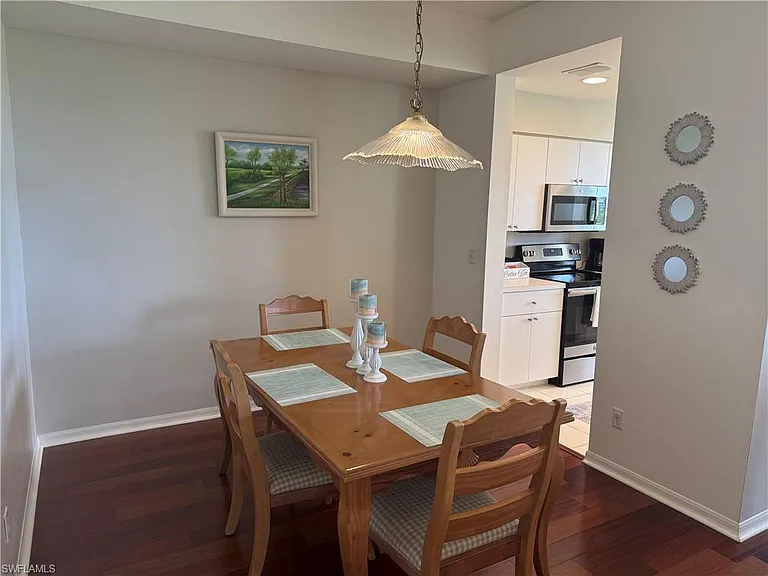 9500 Highland Woods Blvd #207 — Photo 5