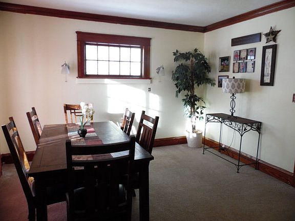 3rd image of 120 Oakwood Ave