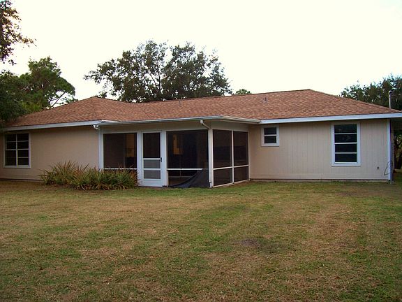2nd image of 1442 SW Malaga Ave