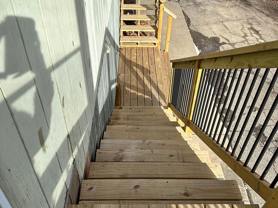 1st image of 1200 Pomeroy St #6