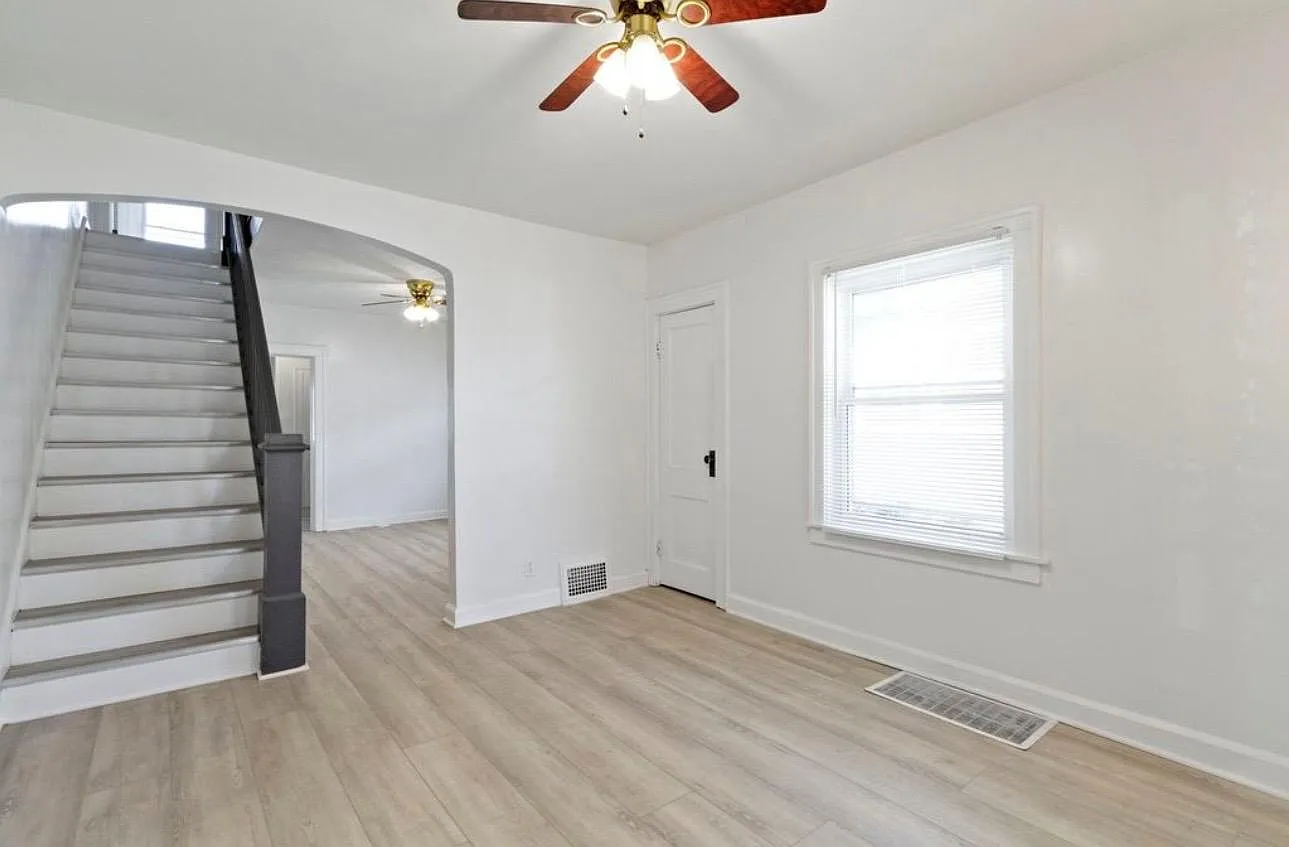 4102 Boulevard Pl - unit 4104 — Photo 3