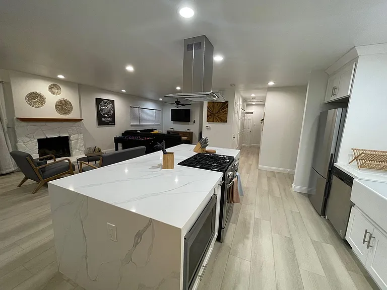 2832 David St — Photo 11