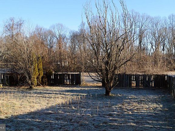 2nd image of 1815 Robert Lewis Ave