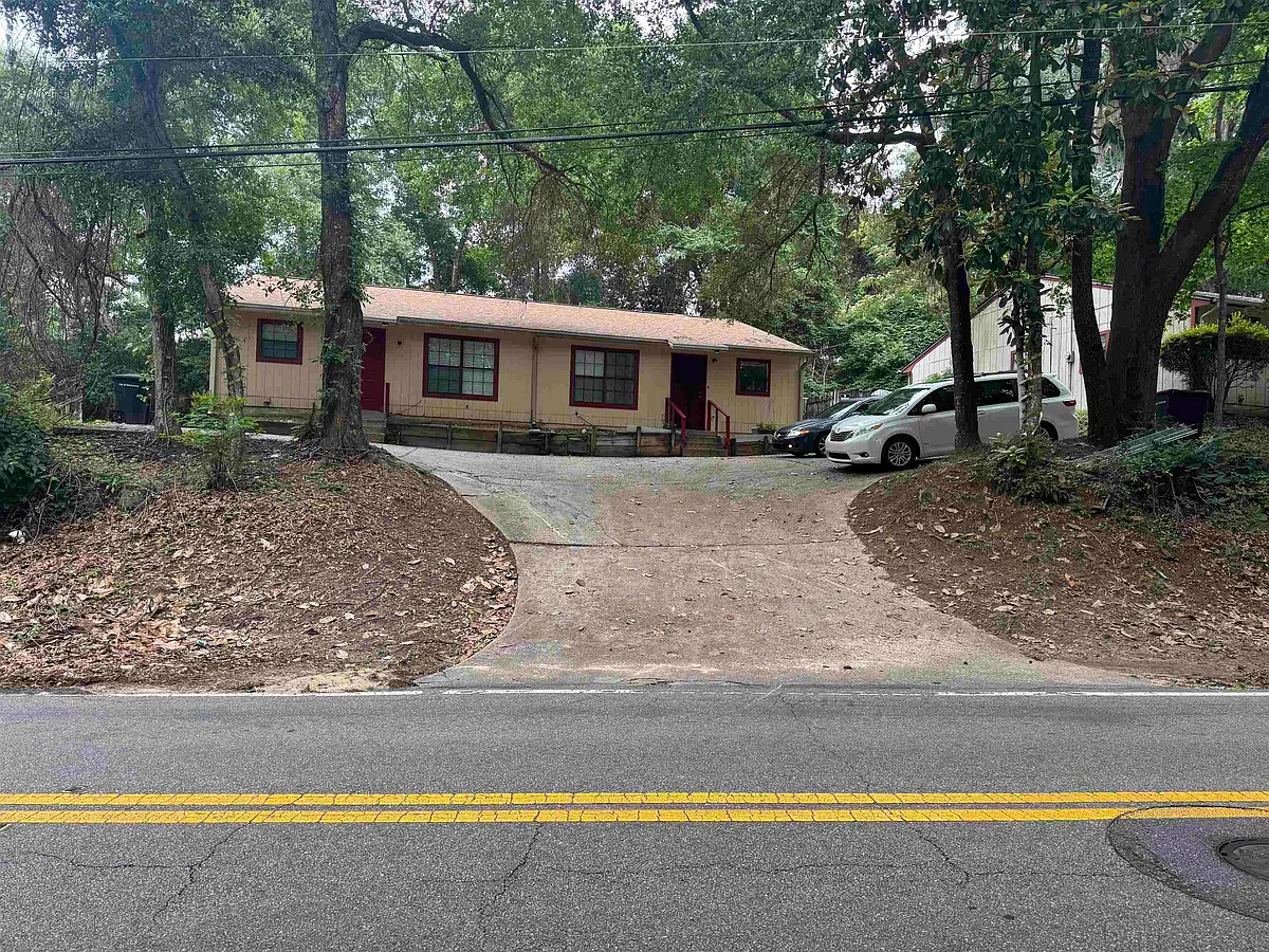 Building Photo - 2477 Raymond Diehl Rd