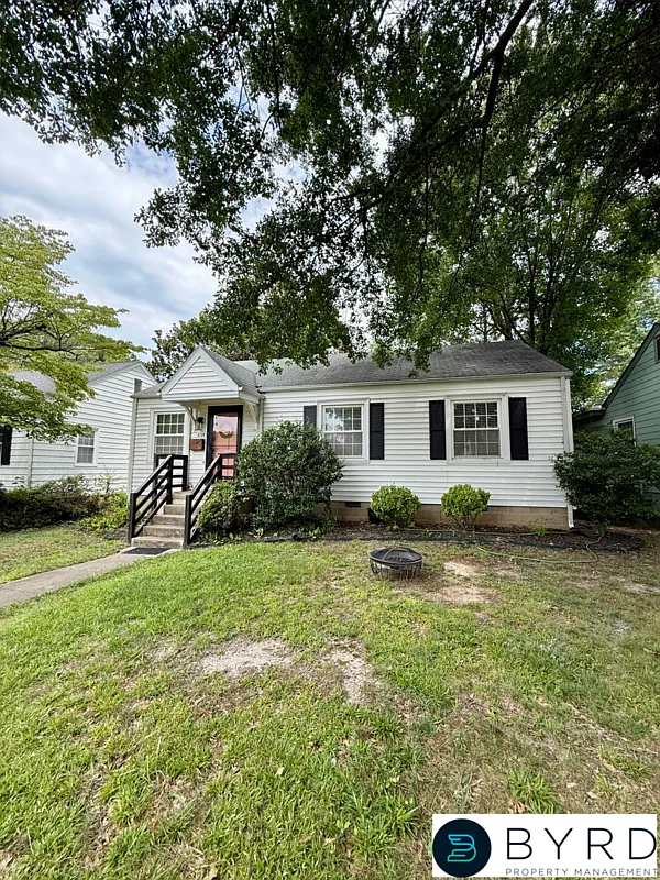 3 bed, 1.0 bath, 980 sqft, $2,495 — Photo 1