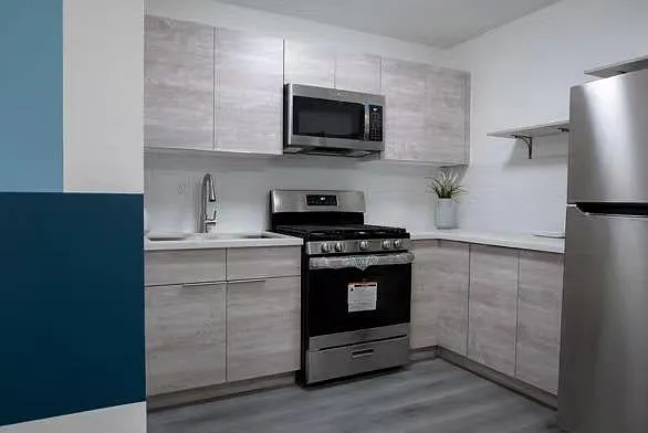 2331 Portland Street — Photo 17