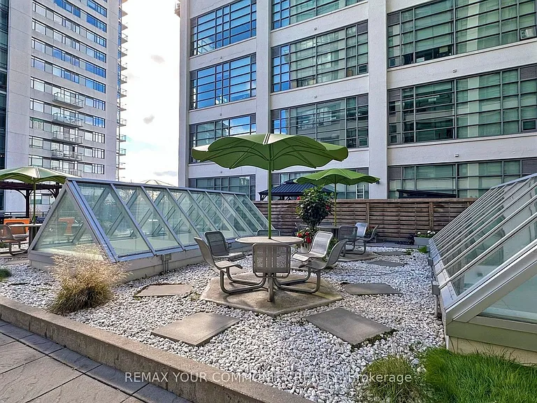 637 Lake Shore Blvd W #504 — Photo 30