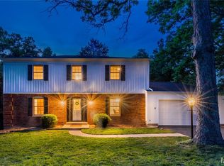 1481 Royal Springs Dr, Saint Louis, MO 63122
