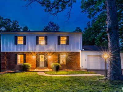 1481 Royal Springs Dr, Saint Louis, MO, 63122