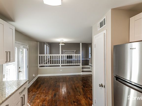 3rd image of 1031 Mainstreet Lake Dr