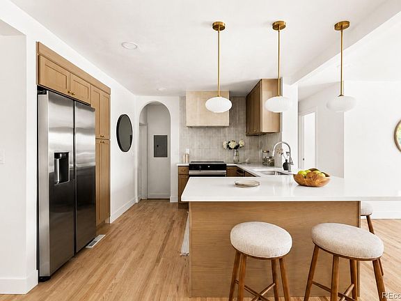 3rd image of 7860 Zenobia Court