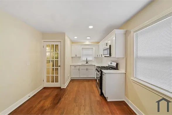 504 W 125th Pl — Photo 10