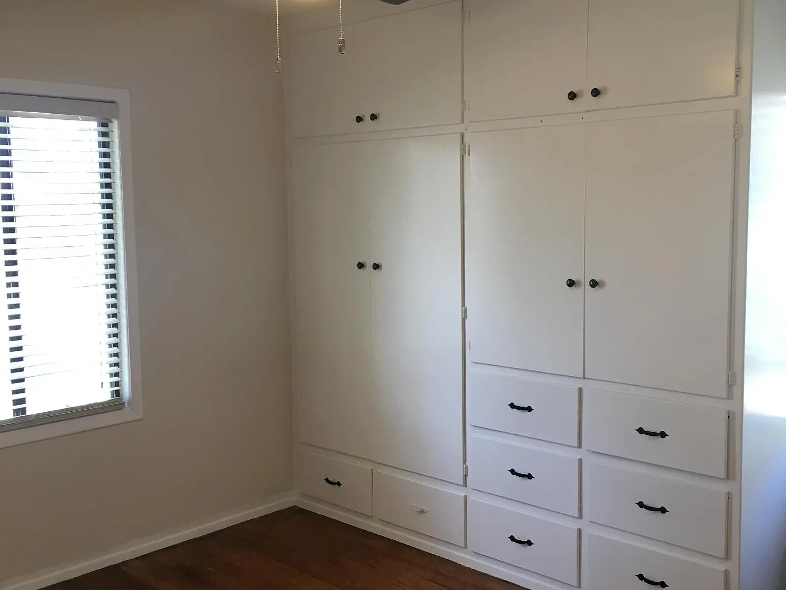 2 bed, 1.5 bath, 1174 sqft, $3,400 — Photo 4