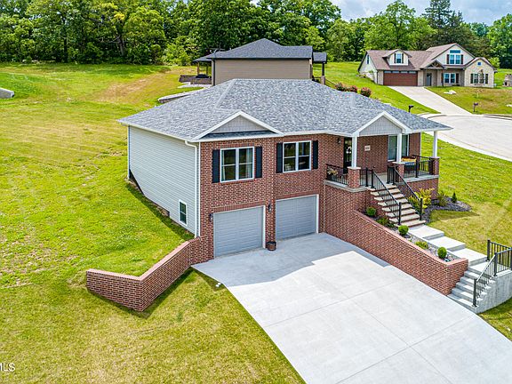 4th image of 3212 Crystal Ct