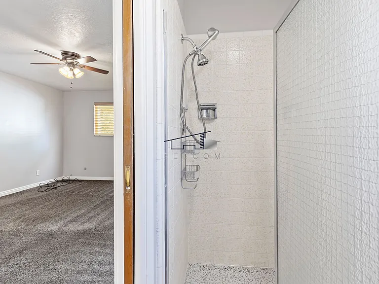 3179 Hawthorne Ave — Photo 13