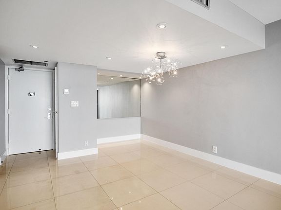 3rd image of 20301 W Country Club Dr APT 2622