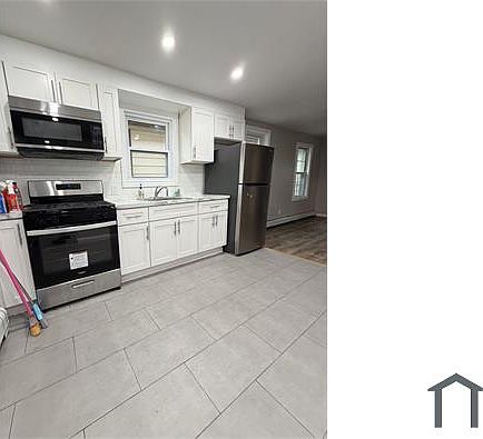 2nd image of 31 Lexington Ave Floor 2