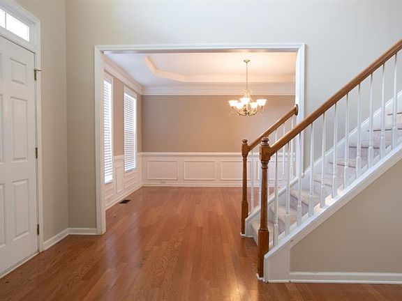 4th image of 317 Lady Slipper Ln