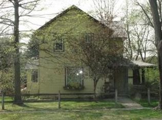 2064 Stone St, Cuyahoga Falls, OH 44221