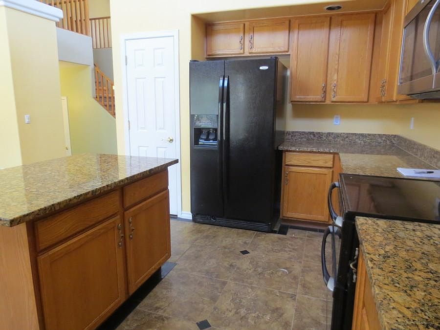 1st image of 26 W Avalon Dr