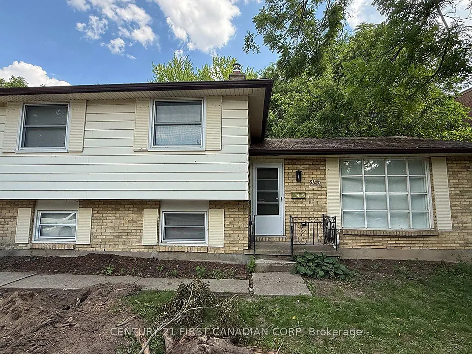 453 Castlegrove Blvd #UPPER