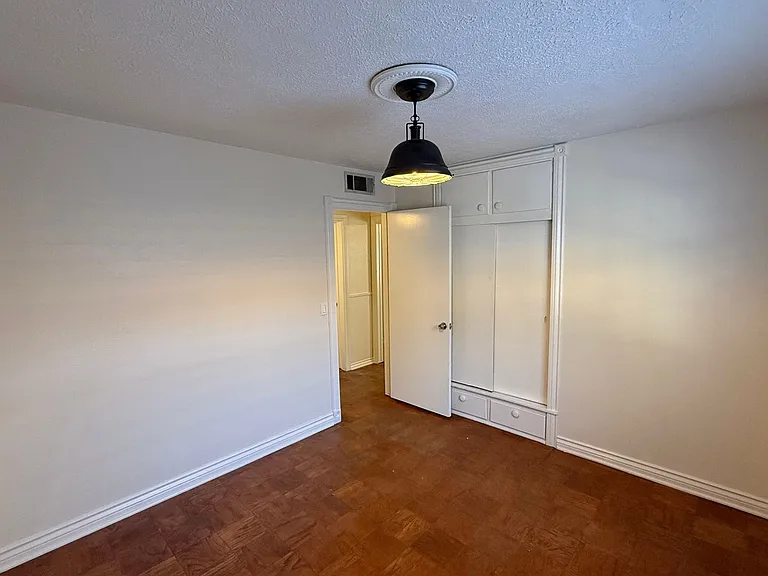 1833 Westminster Pl — Photo 9